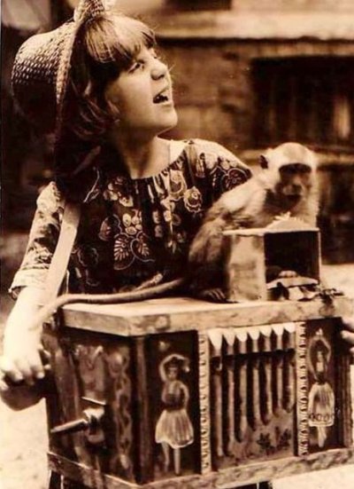 La Petite Chanteuse des rues